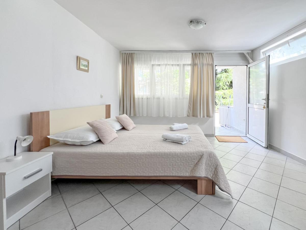 Estudio con terraza