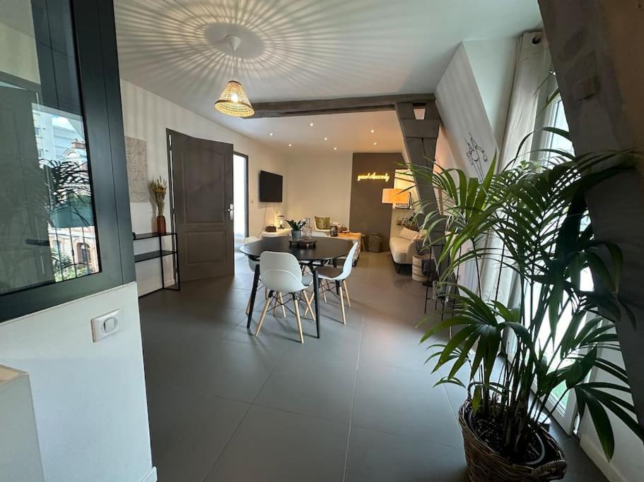 Charmant appartement troyen - Ferienwohnung