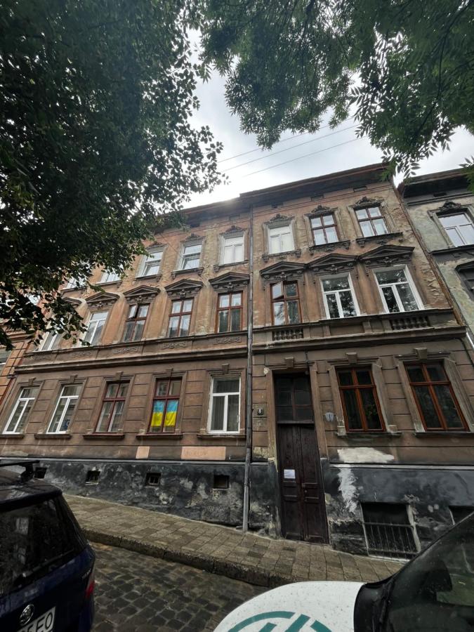 Iren Politech apartment - Ferienwohnung Lwiw