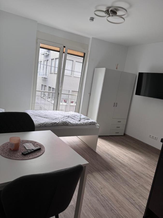 Neckar-Apart - Bed and Breakfast