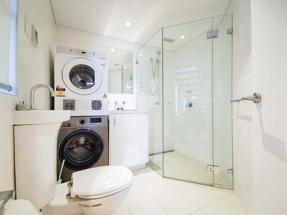 Camera Matrimoniale con Bagno in Comune 