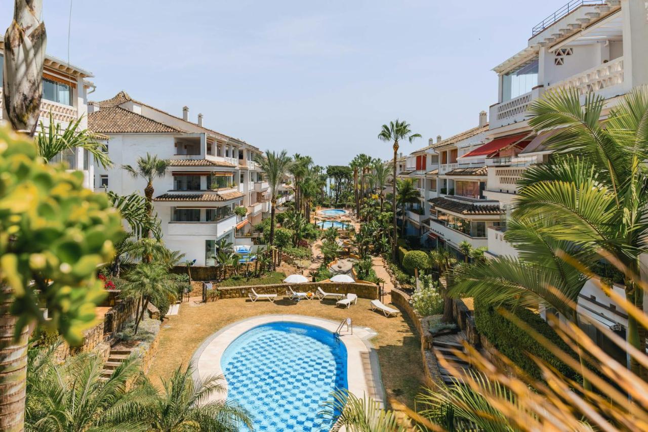 BEACHFRONT GOLDEN MILE PUENTO ROMANO SEA VIEW WIFI - Ferienwohnung Marbella