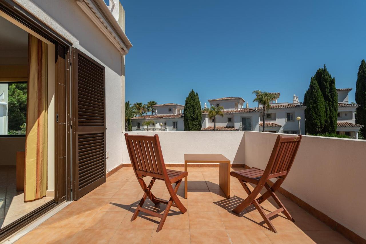 Casa Alegria - Alporchinhos Beach House with Pool - Chambres d'hôtes Porches