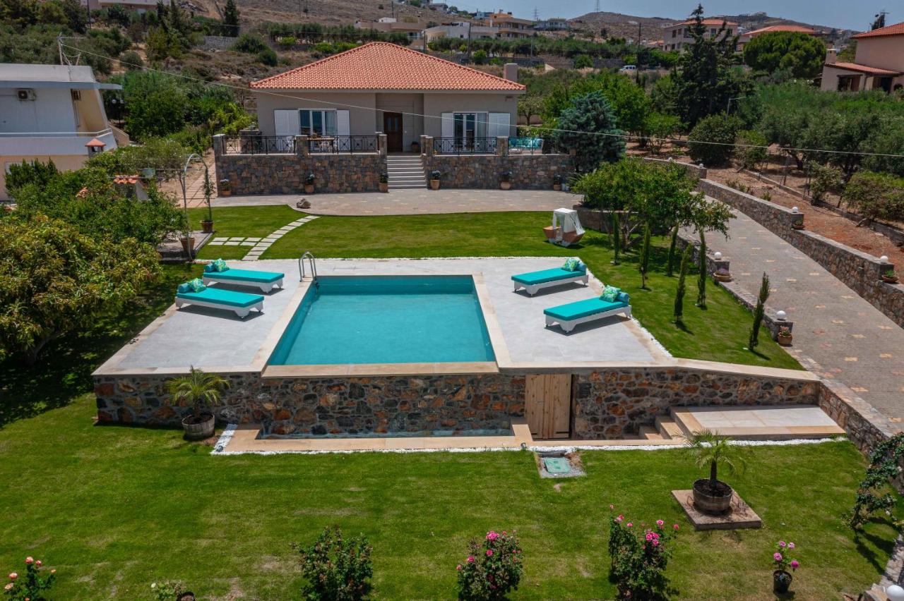 Villa Manetti with Private Pool and Garden by Hospi - B&B Kokkini Chani