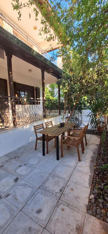 Summer house in Urla "Apartment 1" - B&B Urla