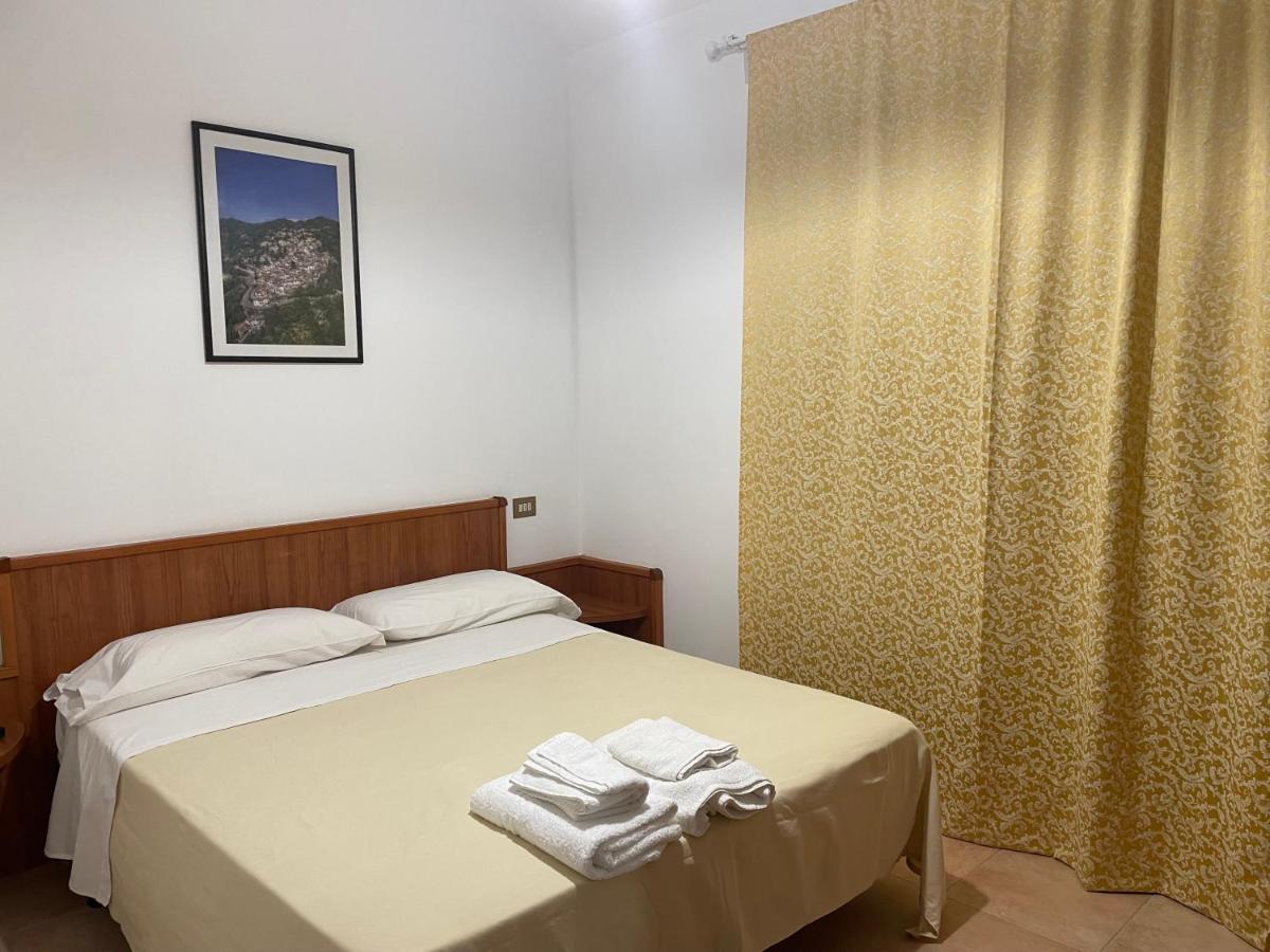 Habitación Doble con vistas a la montaña