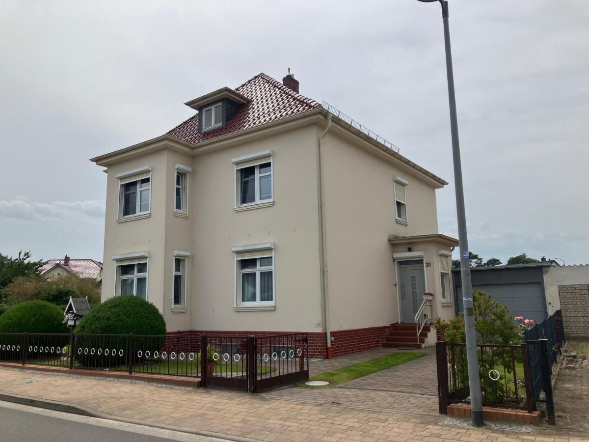 Ferienwohnung Ahlbeck Theophil - B&B