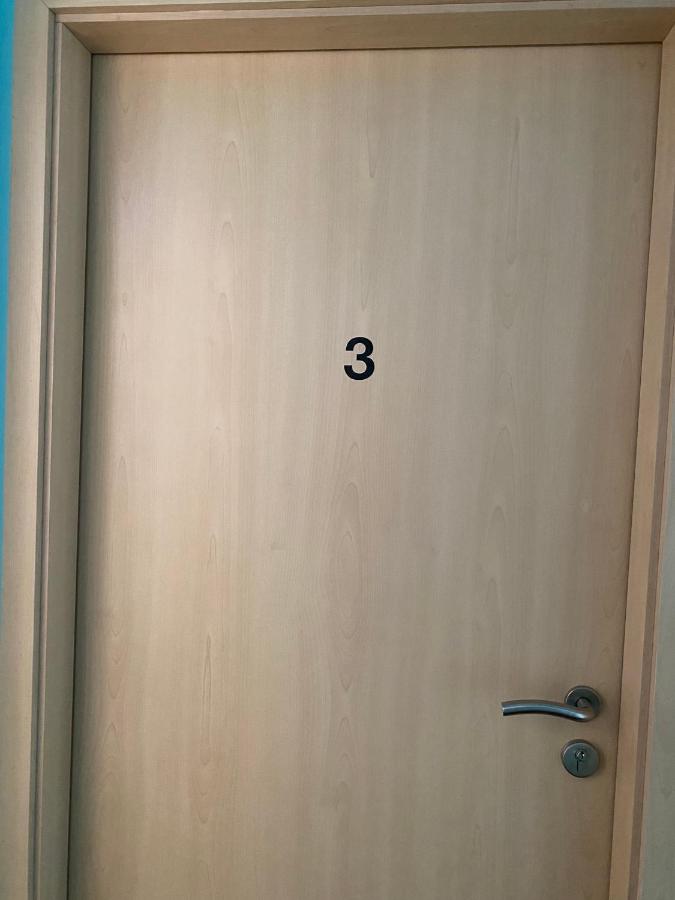 Single Room with Shared Bathroom