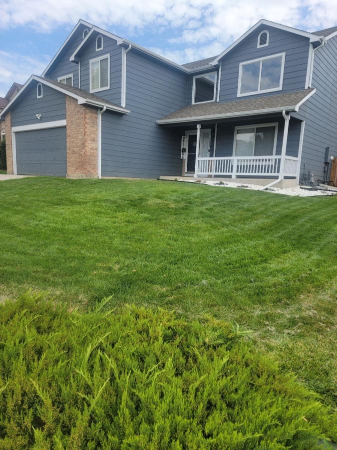 Spacious 4 BR House in Centennial - B&B