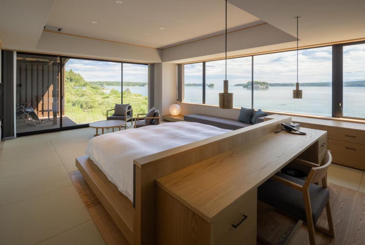 Deluxe Double or Twin Room with Ocean View