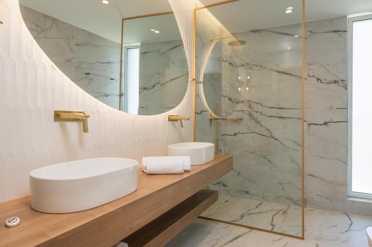 Sunrise Suite - Two Bedrooms with Private Pool and Beach Access