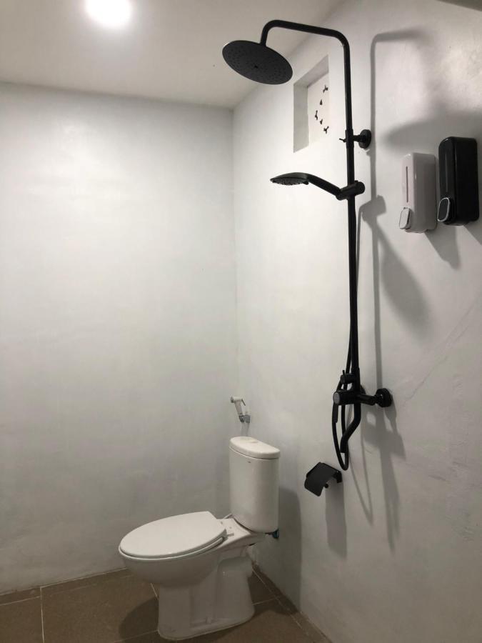 Deluxe Room (2 Adults + 1 Child)