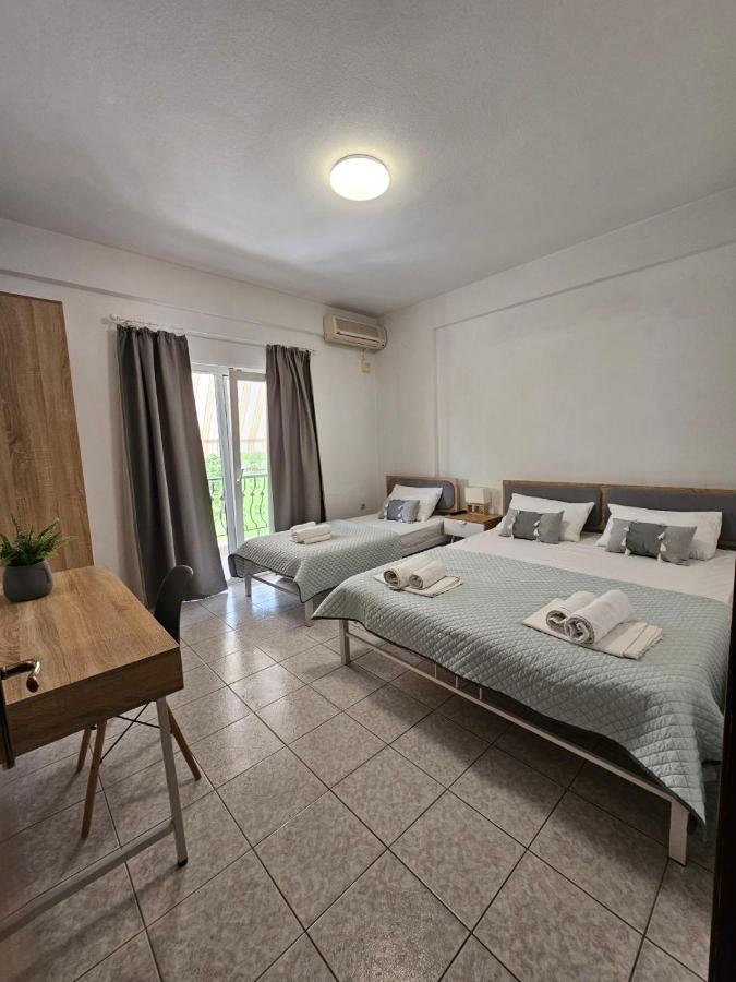 Apartment with Garden View
