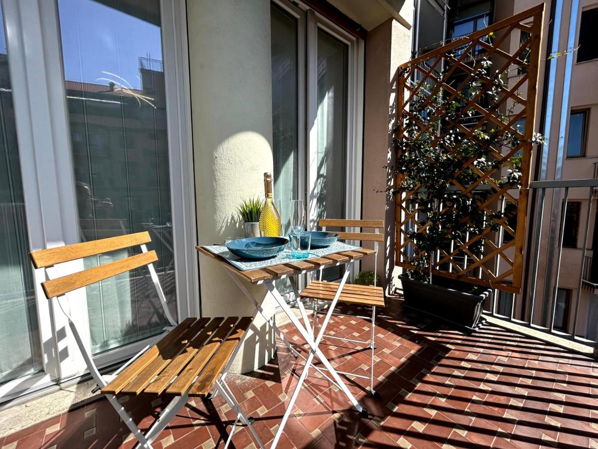 PORTA SUSA - CENTRO Parcheggio gratis a 10min, AC e WiFi - Bed and Breakfast