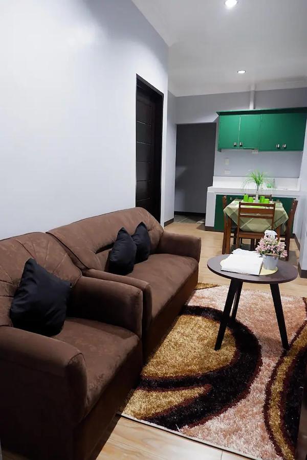 Arcova Residences 2BR Apartment - Bed and Breakfast San Carlos City
