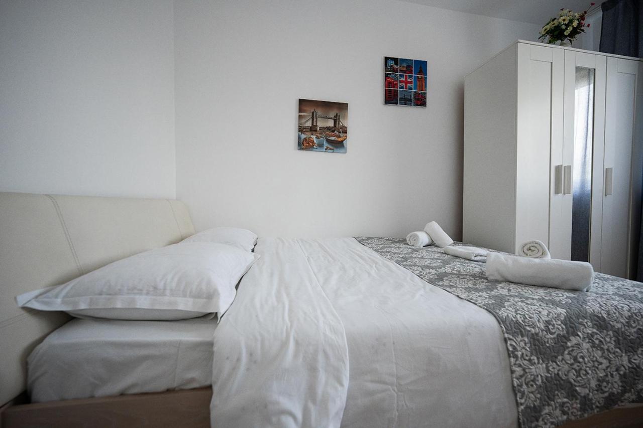 Doppelzimmer mit Gemeinschaftsbad
