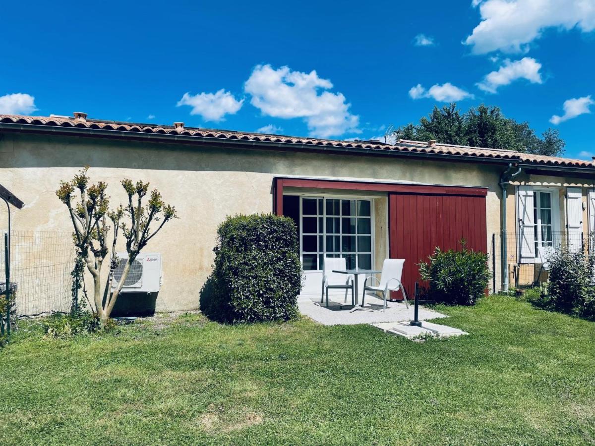 Gites écolabellisés du Domaine de Ludeye - au calme dans le Médoc - B&B