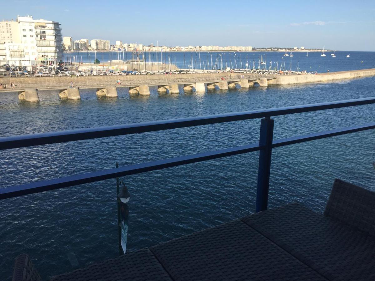 Vue exceptionnelle sur chenal, océan, baie des Sables - Chambres d’hôtes La Chaume
