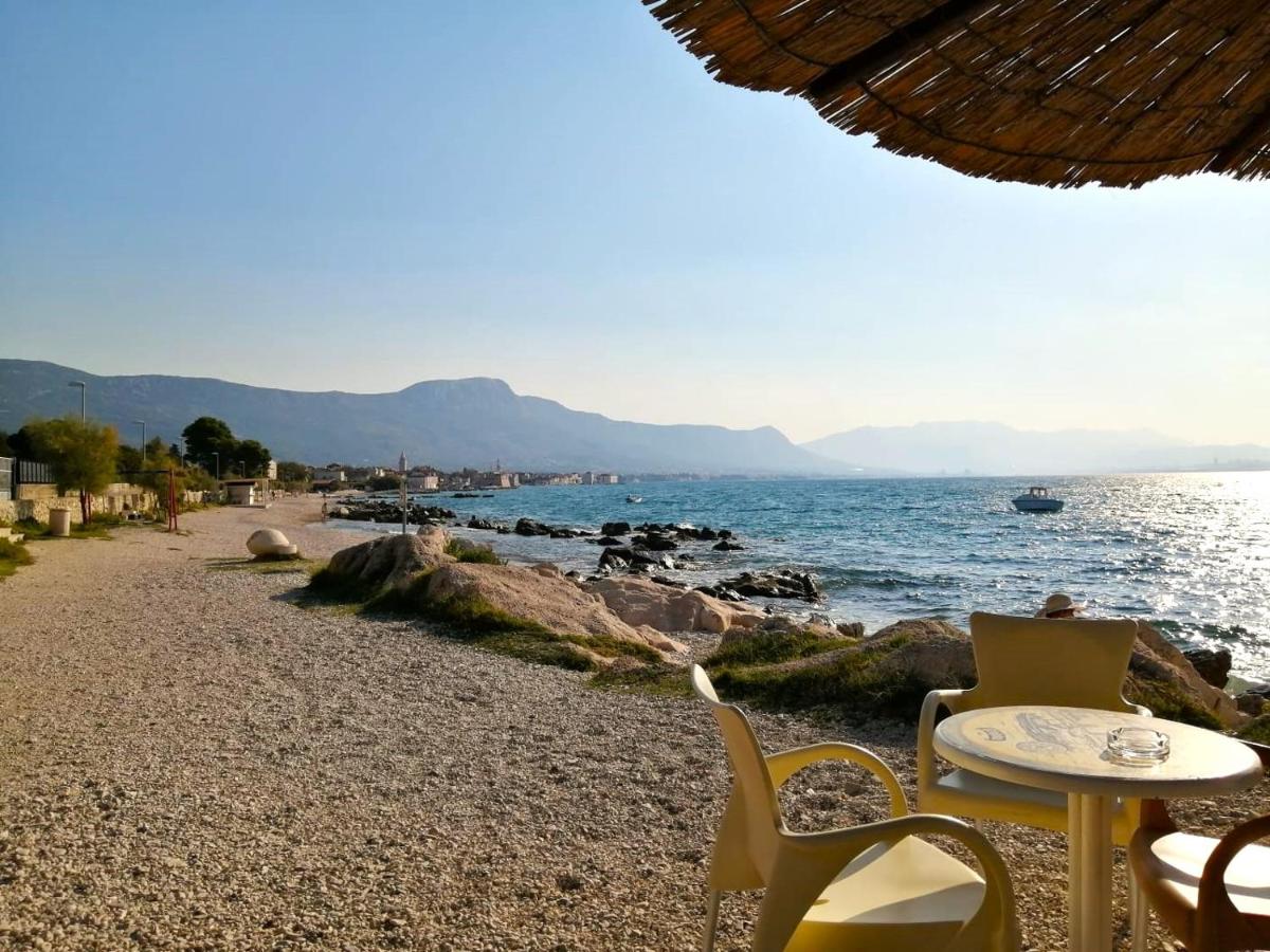 Apartment Bile - close to the beach, shops, airport - Chambres d’hôtes