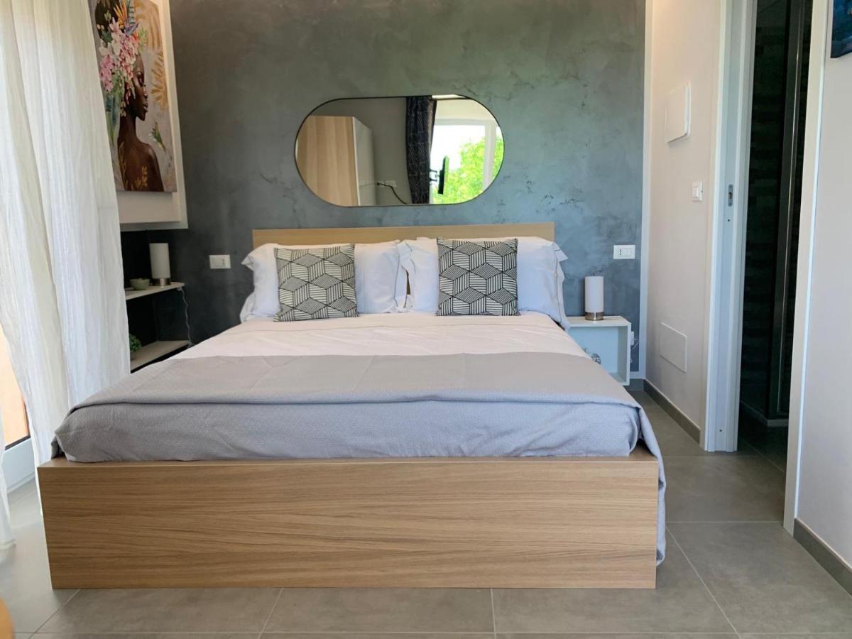 Studio Apartment with Balcony