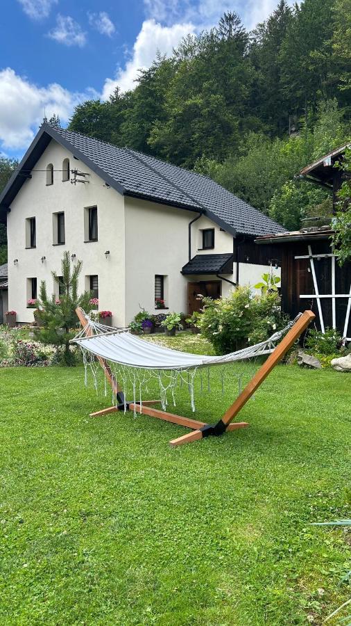 Apartamenty GOSZOWIANKA - Bed and Breakfast