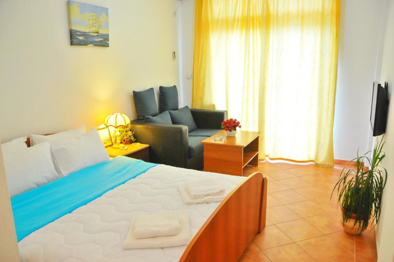 Studio with Sea View