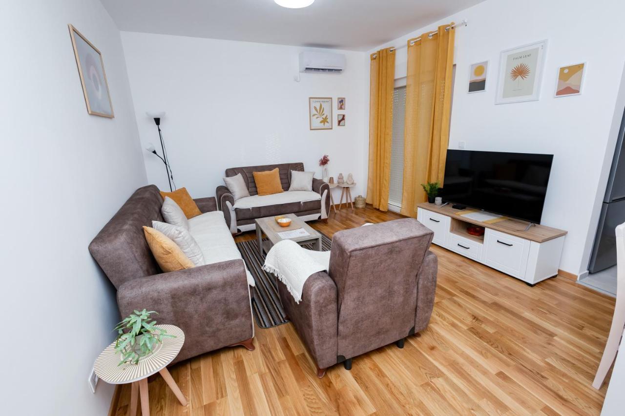 Elegant Escape Podgorica - Ferienwohnung