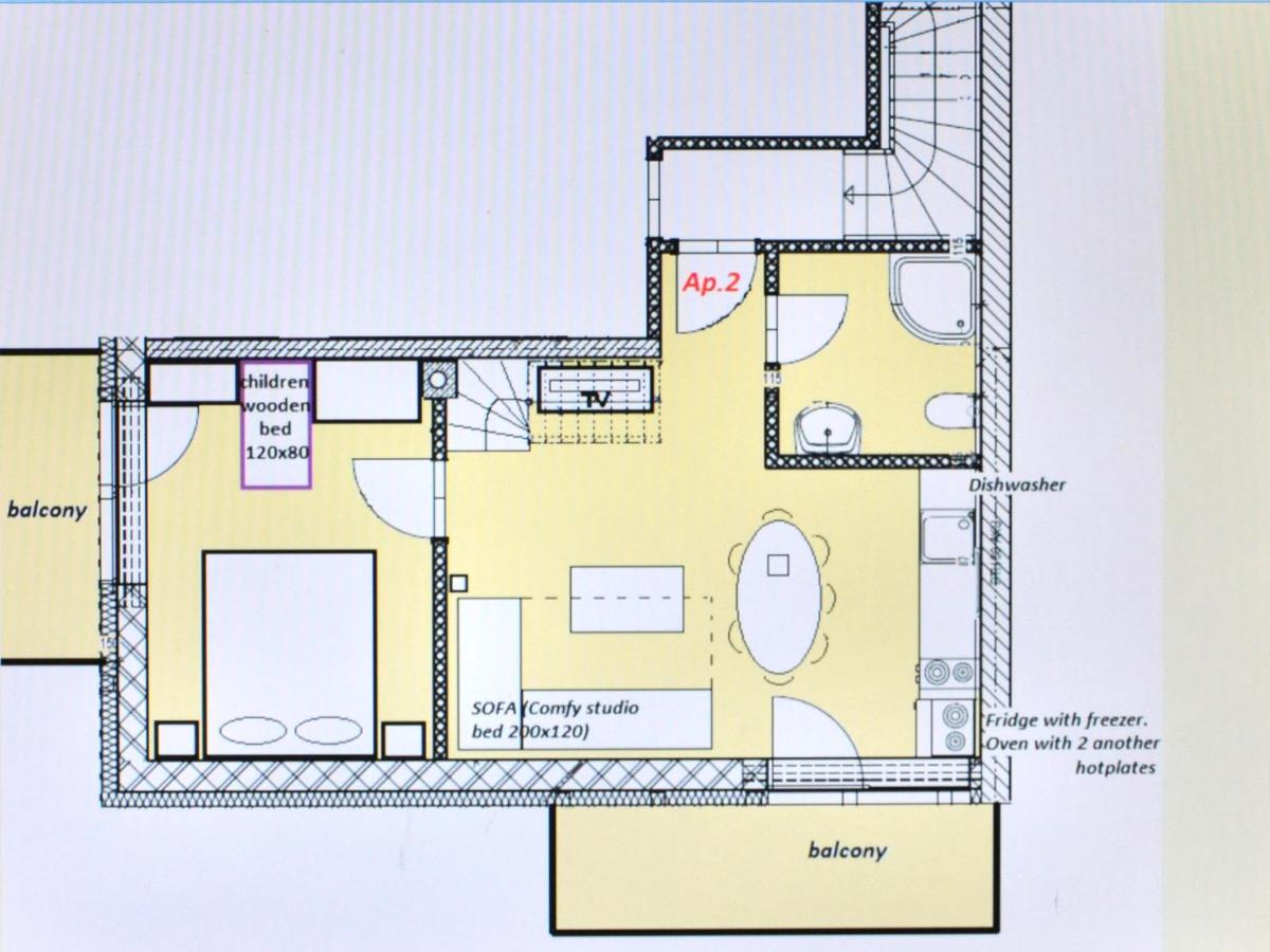 Three-Bedroom Apartment with Balcony (7 Adults)