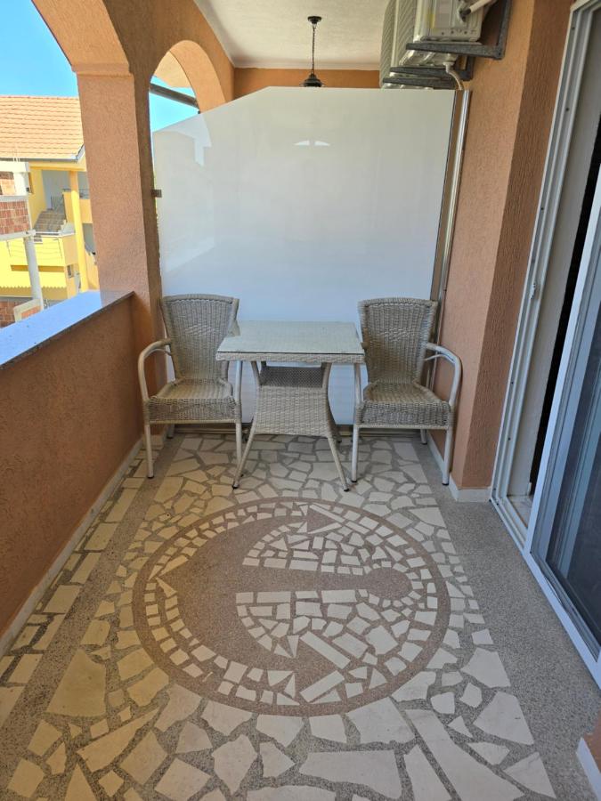 Economy Triple Room with Shared Bathroom