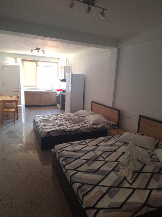 Casa inflorita camere - Ferienwohnung Eforie Nord