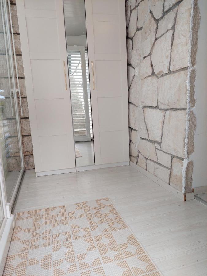 Apartma Belin with garden and private parking - Bed and Breakfast