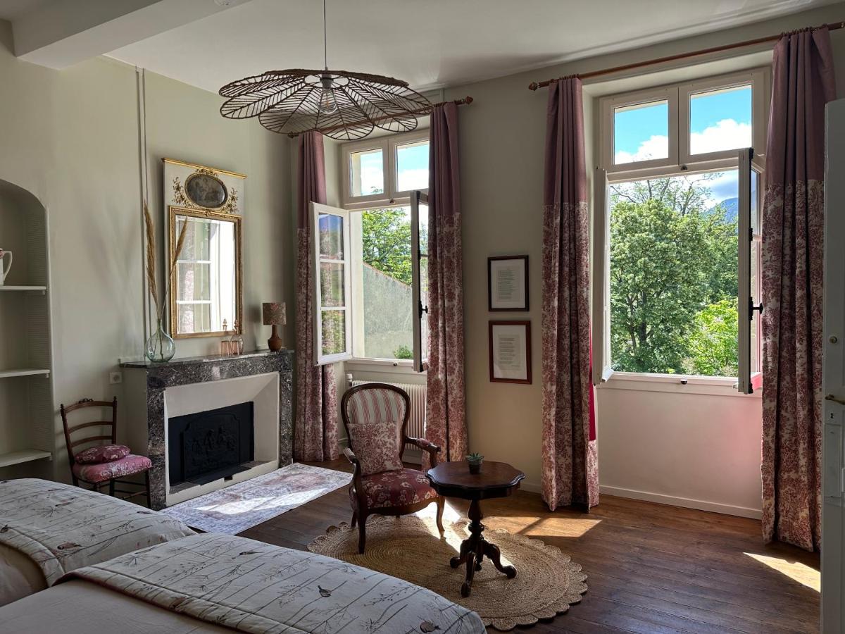 Twin Room with Mountain View
