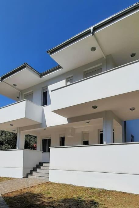 Olive Deluxe Villa Golden beach - B&B Chrysi Ammoudia