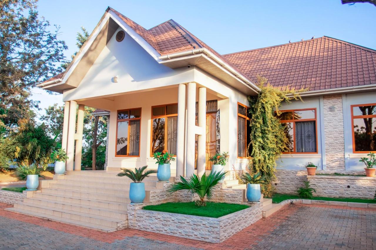 Plavender Apartment - Bed and Breakfast Mwanza