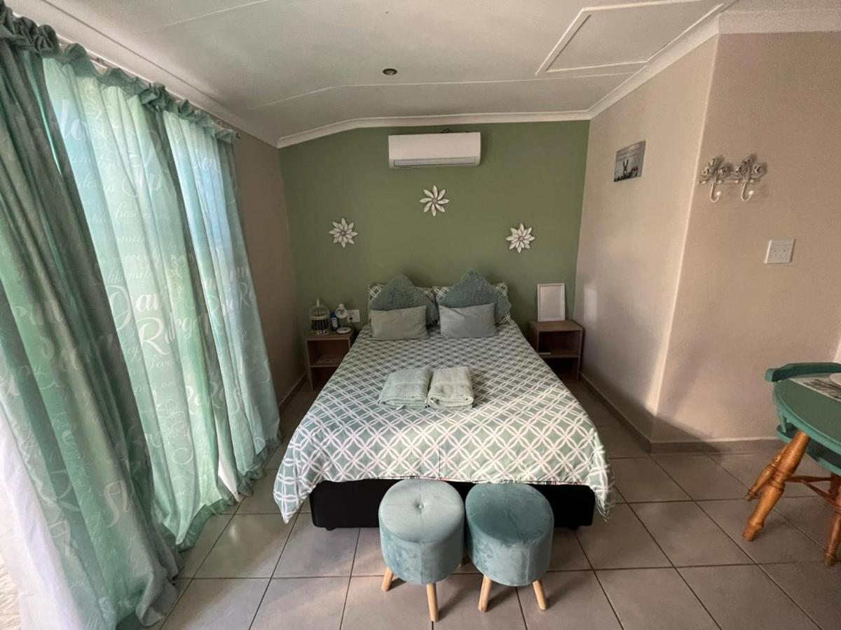 Deluxe Double Room with Shower