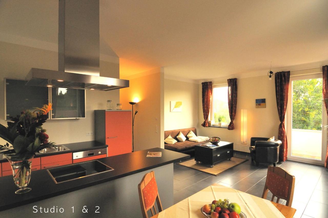 Appartamento con 1 Camera da Letto - Piano Terra