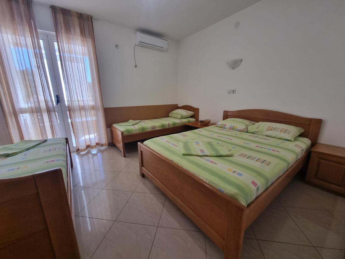 Quadruple Room with Terrace