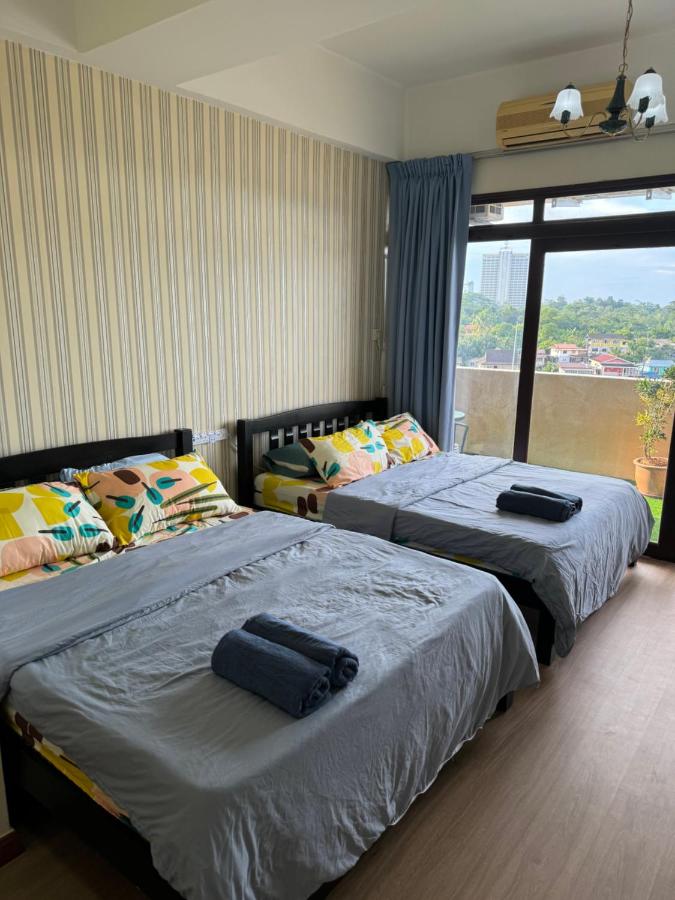 Appartamento con 2 Camere da Letto e Vista Fiume