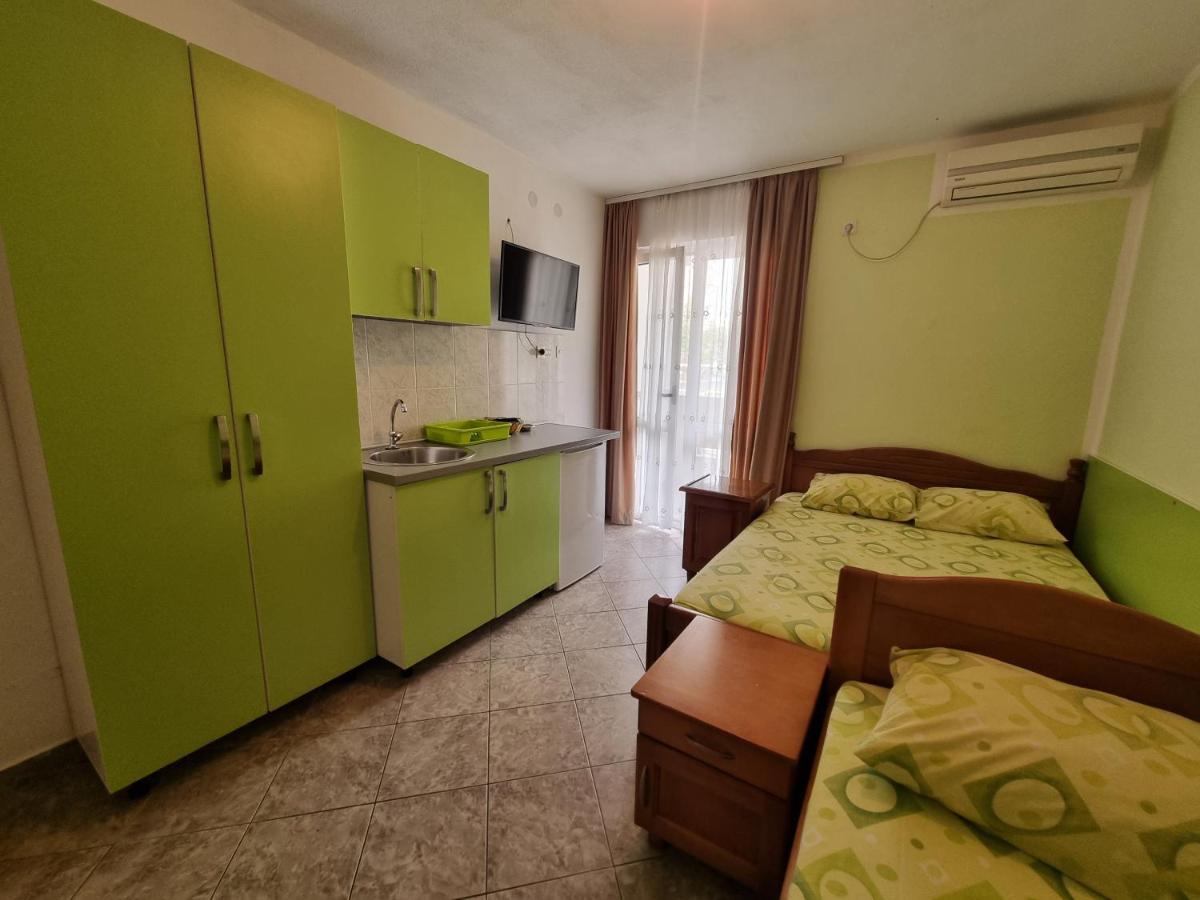 Triple Room with Terrace