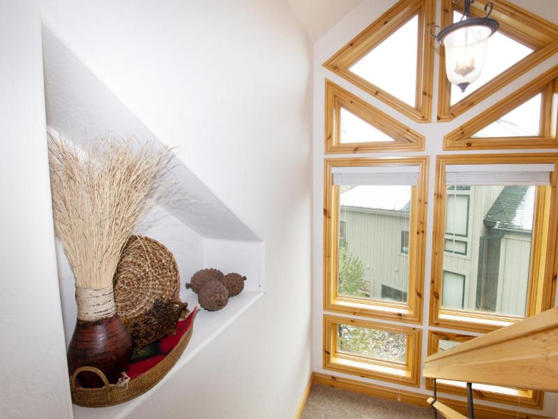 Timber Lake 341 - B&B