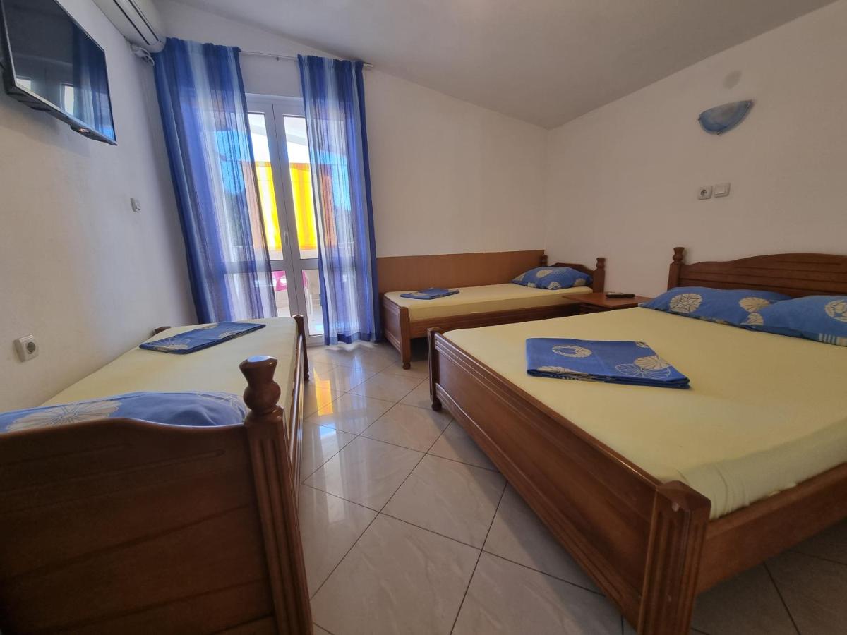 Quadruple Room with Terrace