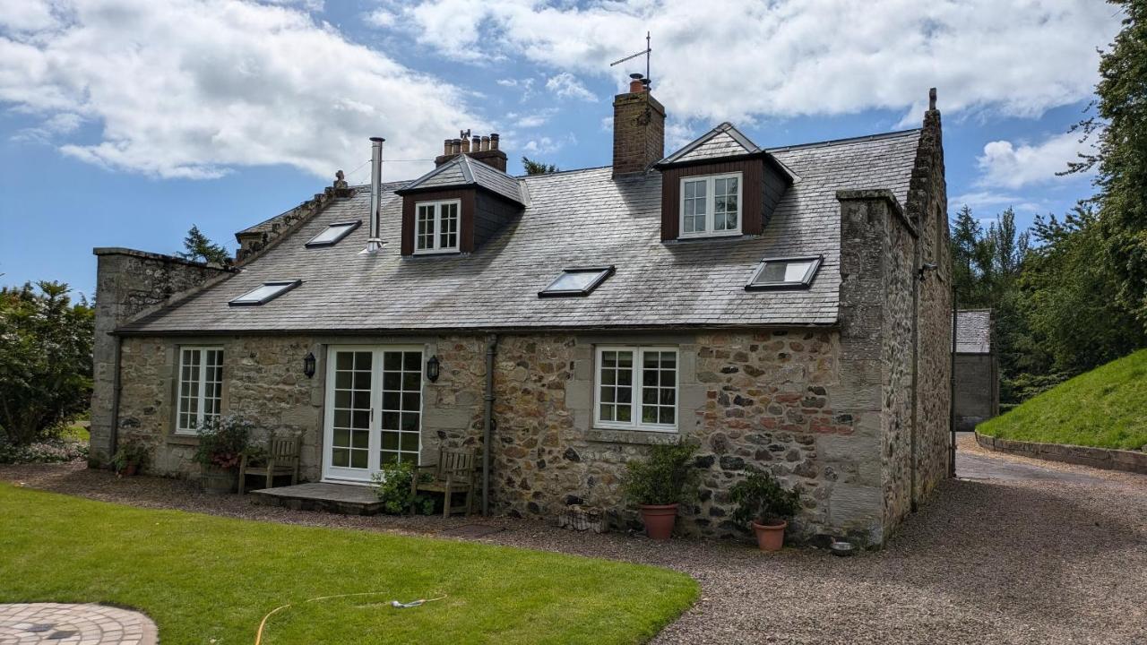 Cumledge Yew Trees Cottage - B&B Duns
