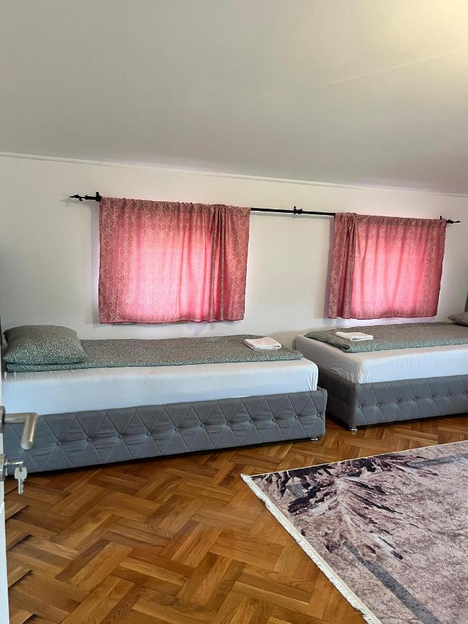 Villa Holiday - B&B Bihać