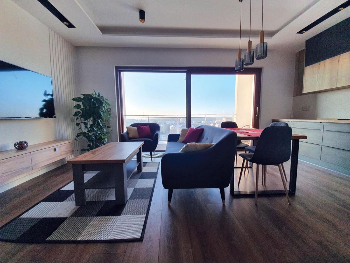 Apartament Rodzinny Premium Kołobrzeska - B&B Olsztyn