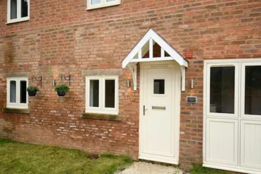 Lupin Farm Stable - Newly Converted Barn - B&B Kings Bromley