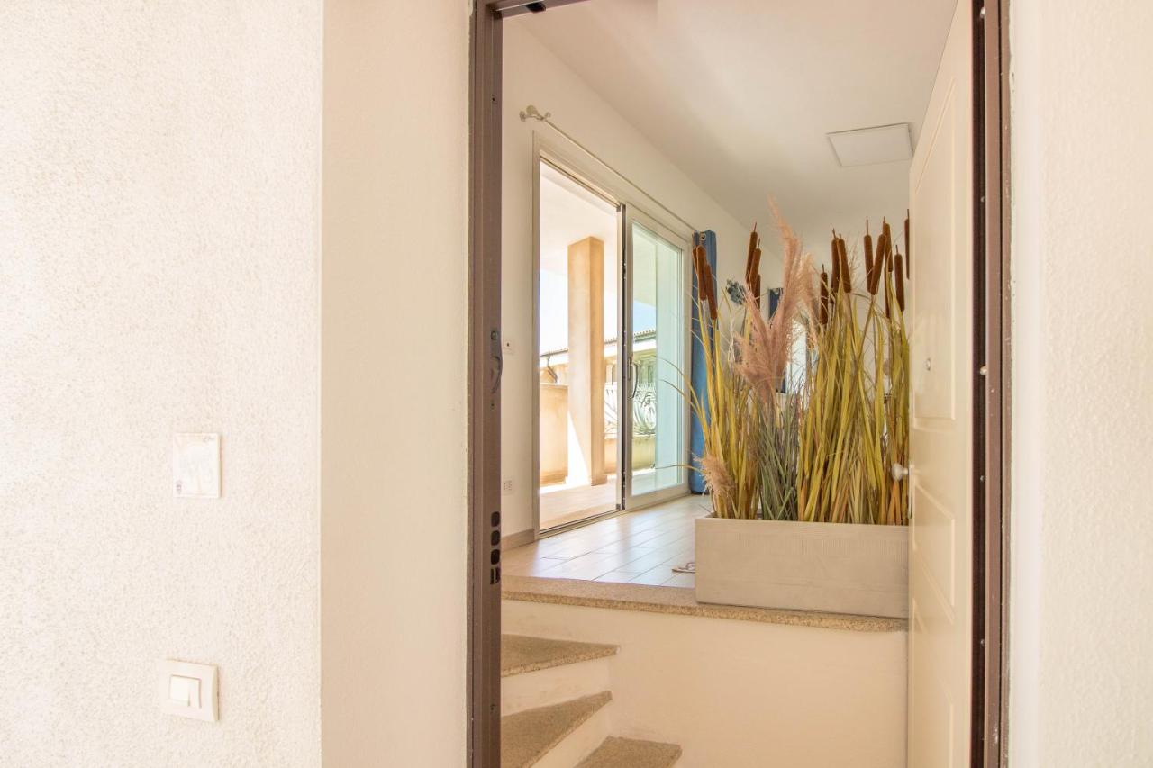Lovely Apartment near Palau Beach with Terrace! - Chambres d’hôtes