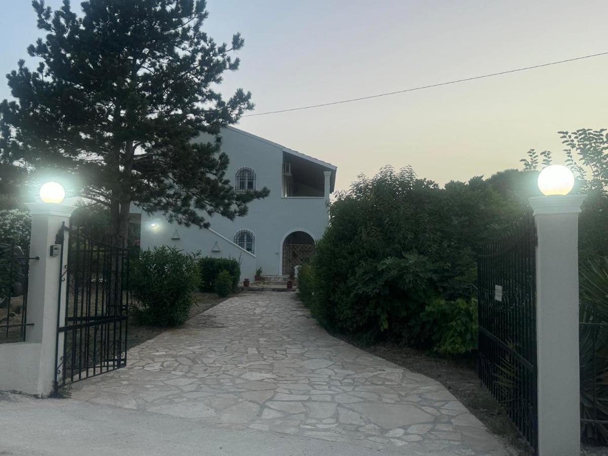 Kouros apartments - B&B Litherés