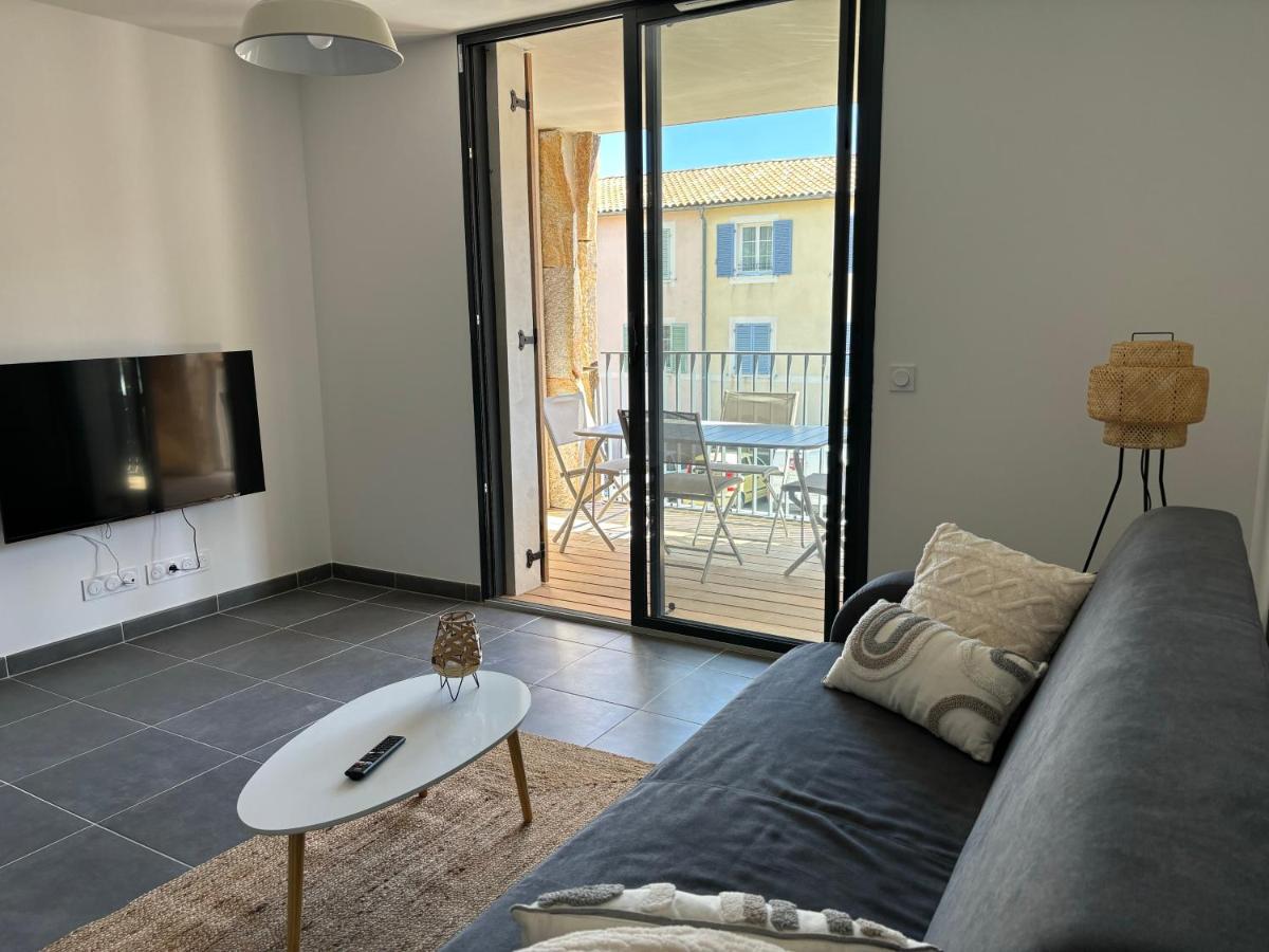 One-Bedroom Apartment with Terrace