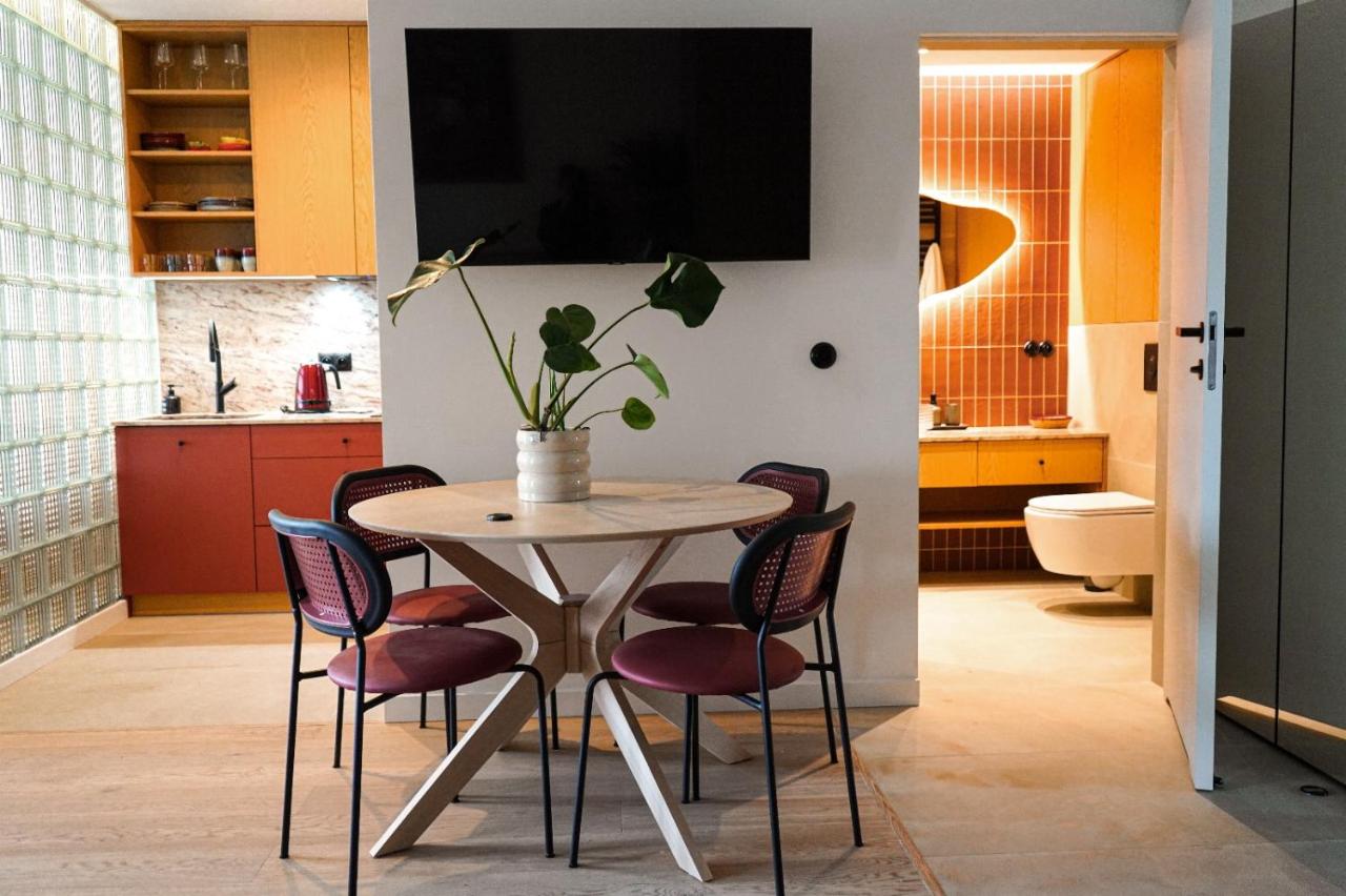 Apartament Cicha z dużym balkonem- miejsce parkingowe w garażu - B&B Krynica-Zdrój