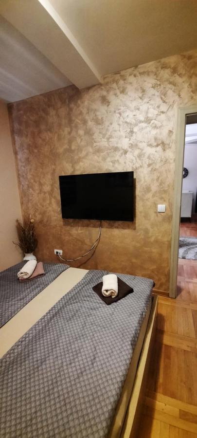 Apartman, preko puta Mone - Ferienwohnung Zlatibor